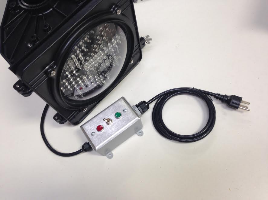 LED Traffic Signal and Pre-Wired Dual-Throw Switch
